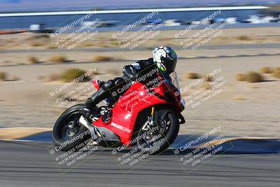 media/Jan-08-2022-SoCal Trackdays (Sat) [[1ec2777125]]/Turn 11 (215pm)/